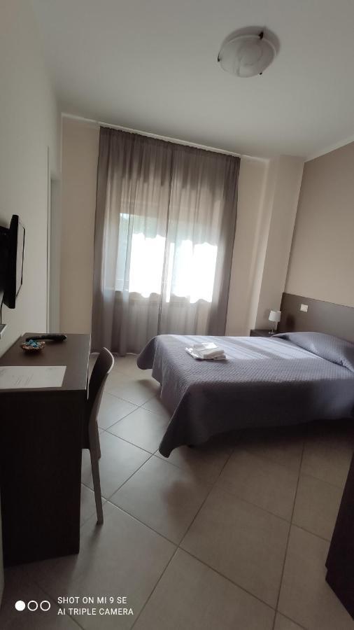 B&B Grandangolo Preturo Екстериор снимка