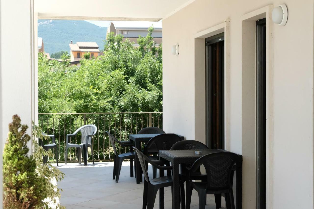 B&B Grandangolo Preturo Екстериор снимка